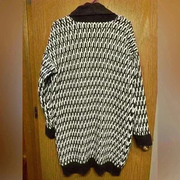 Liz Claiborne Women's Size M Sweater Cardigan Open Front Cream Midnight Purple - Picture 4 of 4